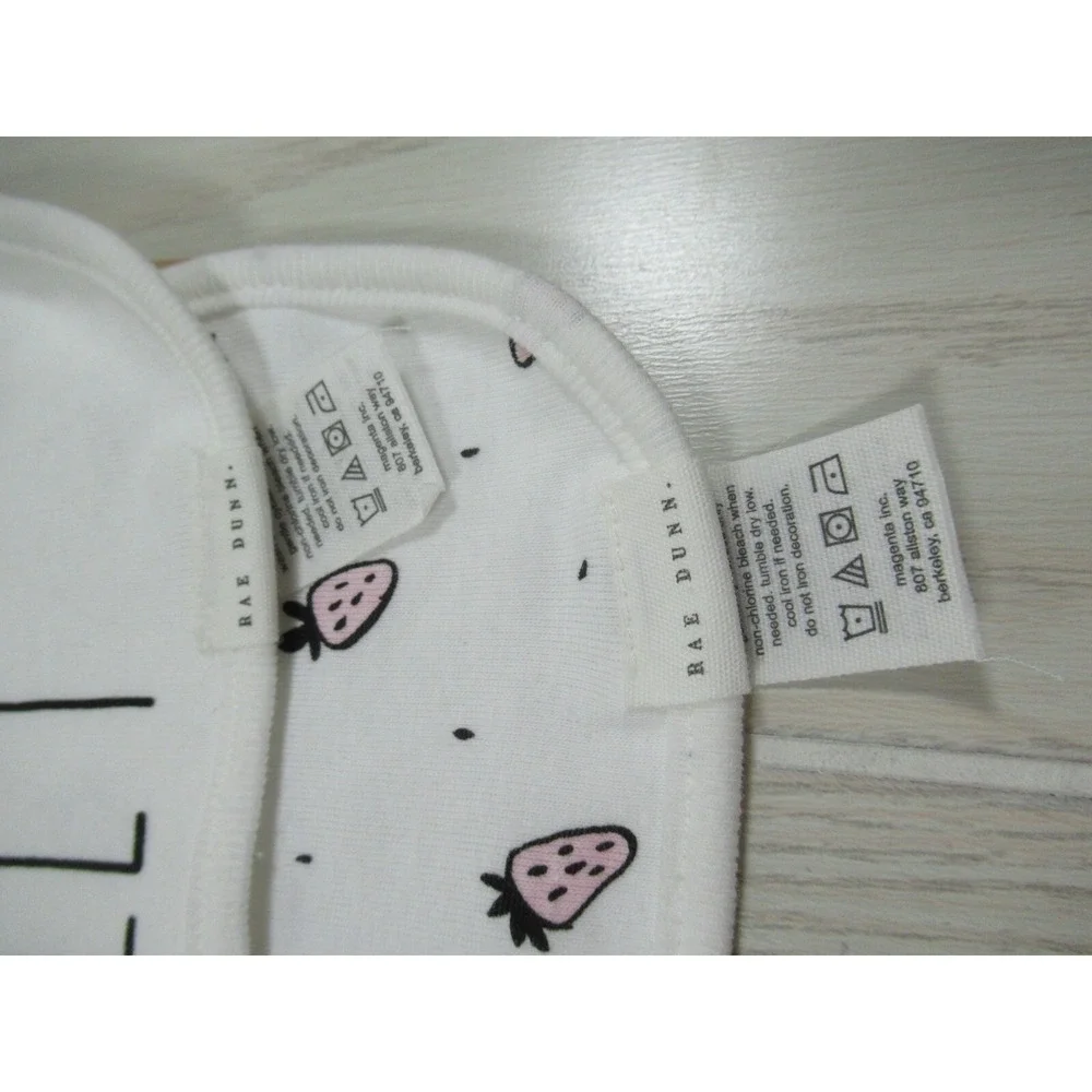 Rae‎ Dunn Baby Bibs spoon set Life Is Sweet Strawberries new with small spot on1